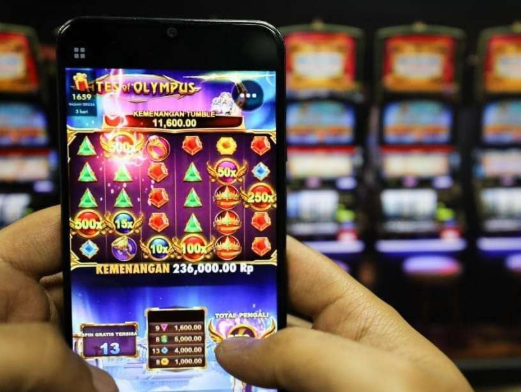 Ritual Aneh Pemain Slot Sebelum Tekan Tombol Spin
