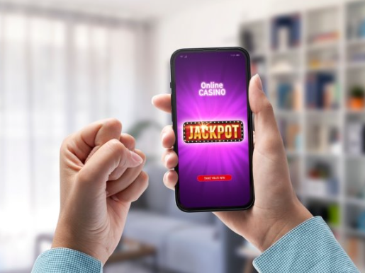 Dampak Slot Online terhadap Perilaku Bermain Masyarakat
